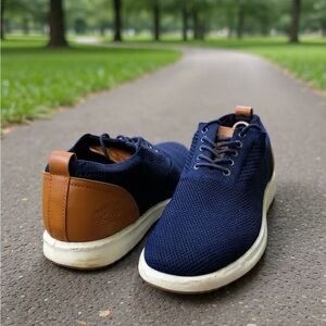 Bass Navy Knit Sneakers Men’s Size 9 Brown Leather Trim Comfort Casual Shoes